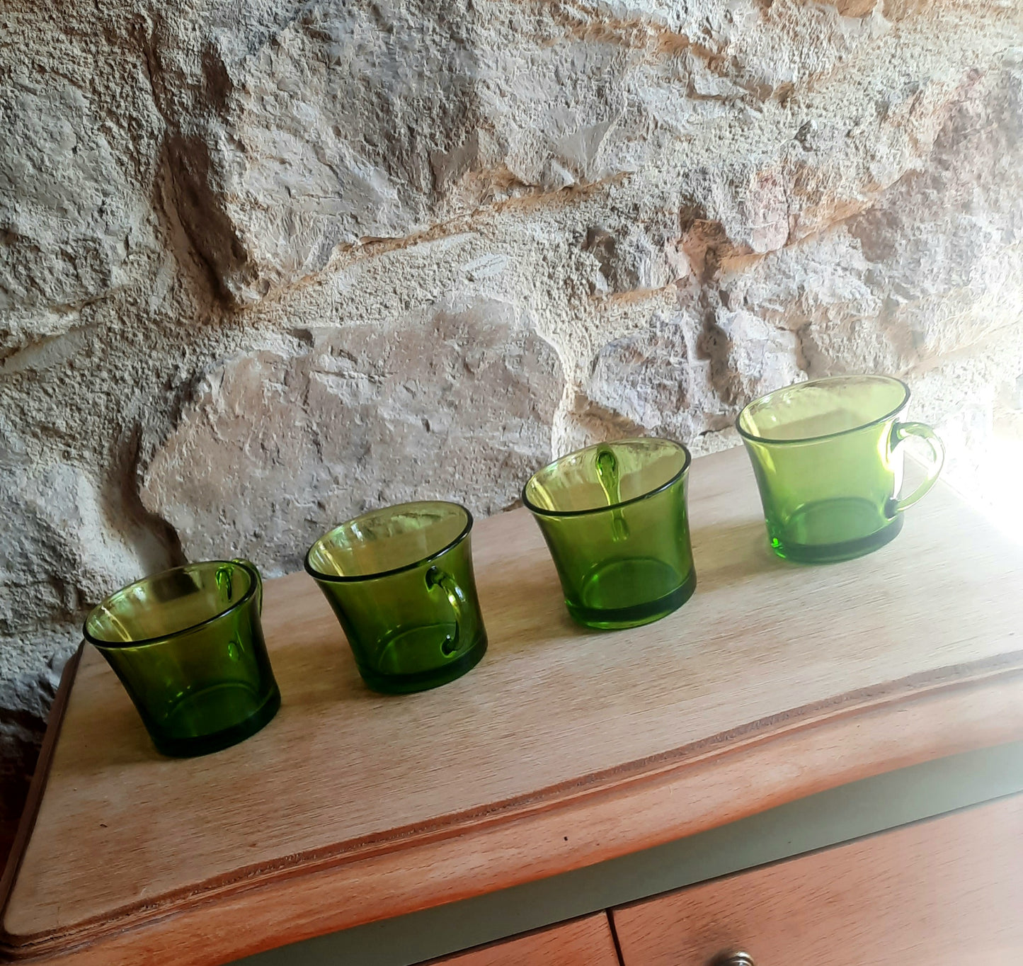 Tasses vertes