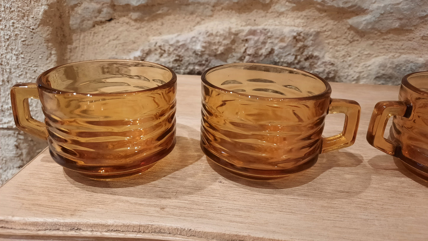 Tasses
