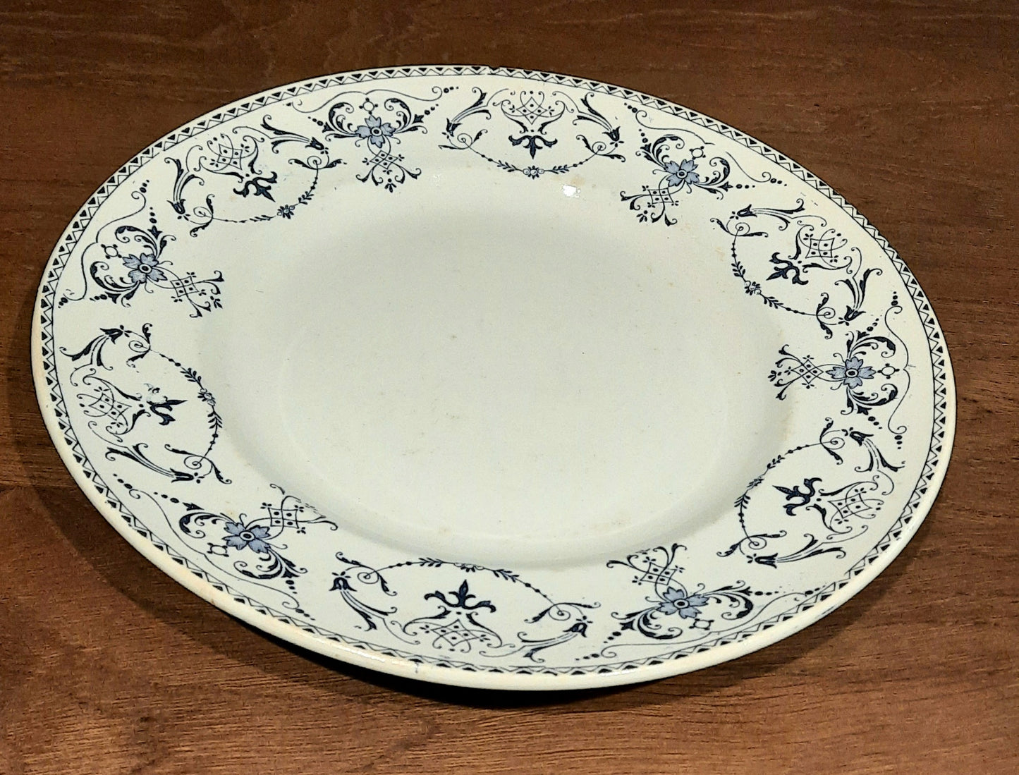Petit plat rond Lunéville