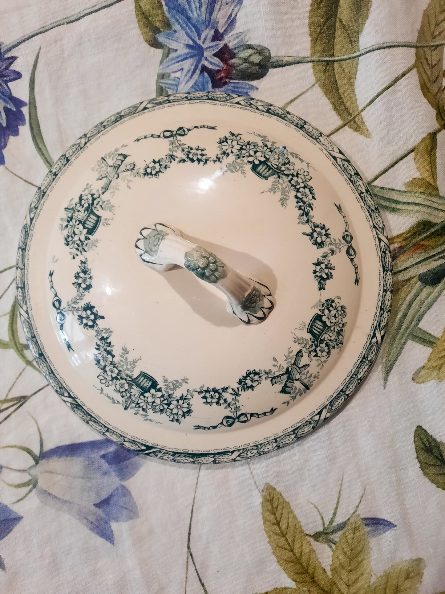 Soupière ancienne avec couvercle Salins – Modèle Ninon (pièce unique)