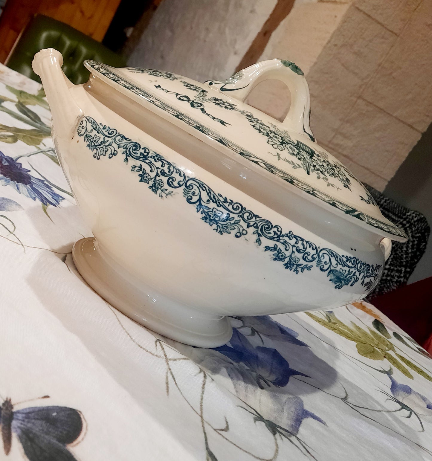 Soupière ancienne avec couvercle Salins – Modèle Ninon (pièce unique)
