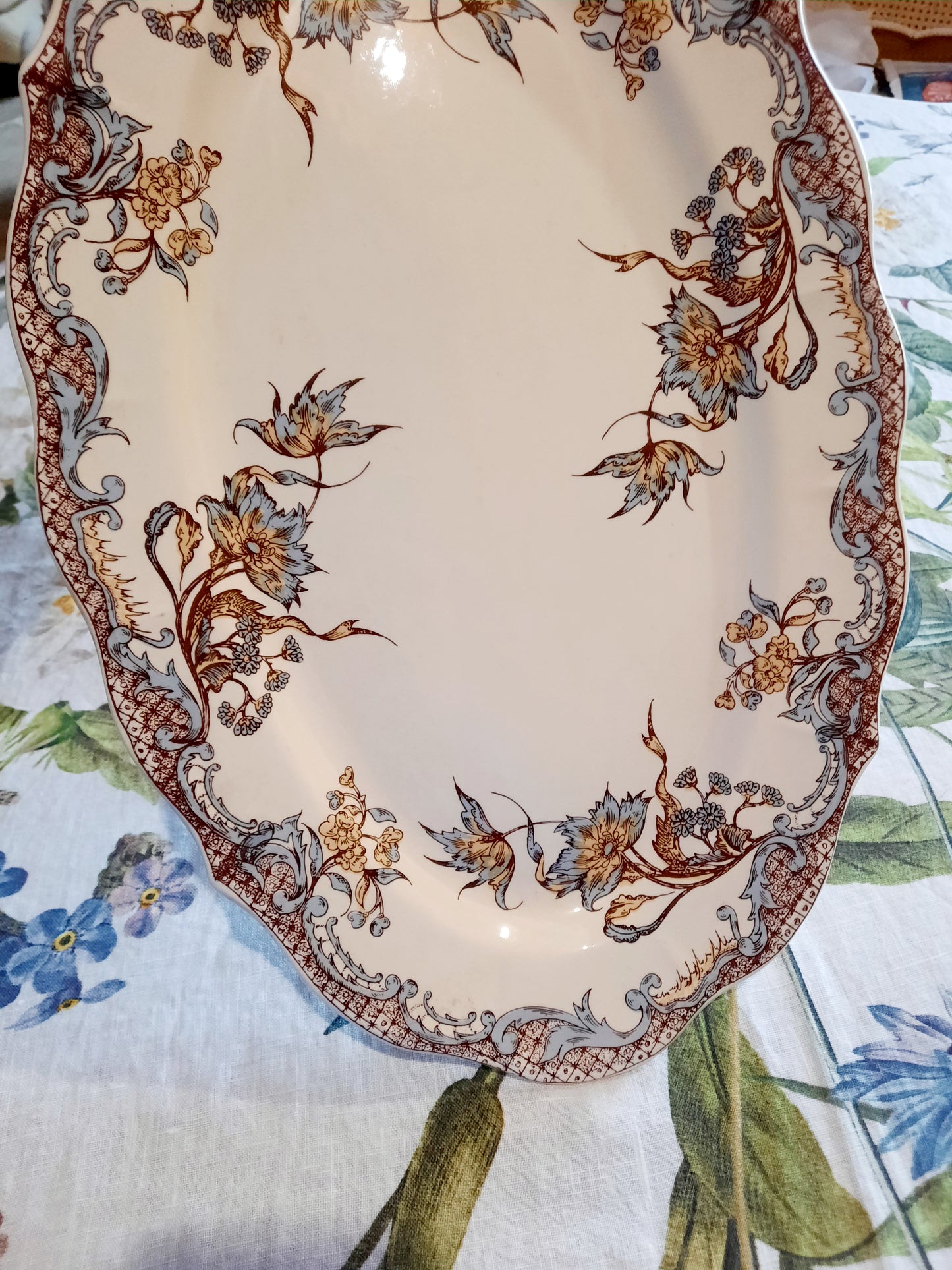 Plat ovale Salins "Chevreuse"