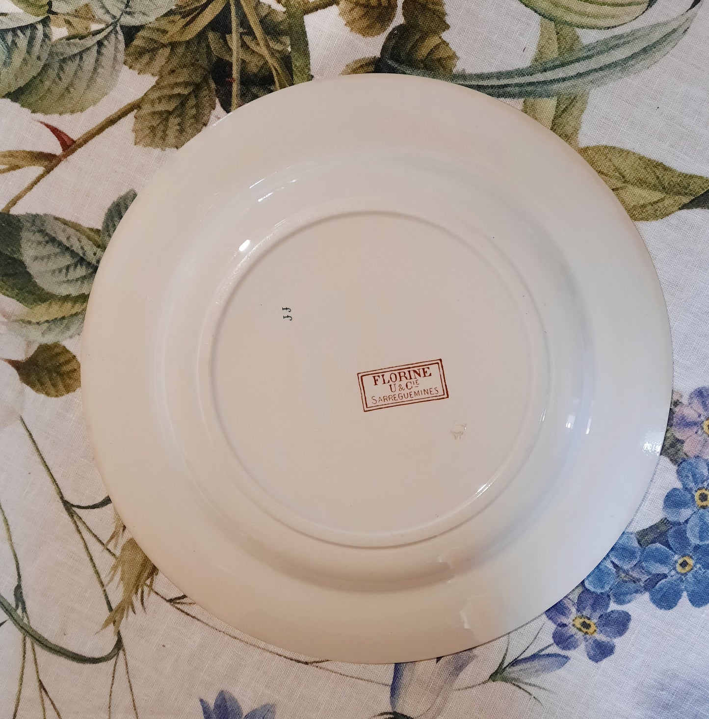 Grand plat rond Sarreguemines "Florine"