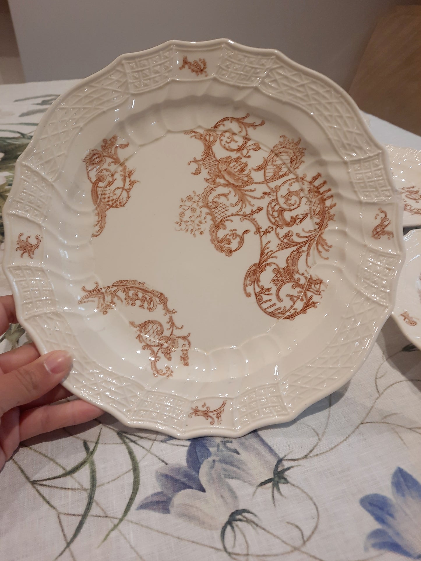 Lot de 8 assiettes plates – Manufacture Waechtersbach, XIXe siècle
