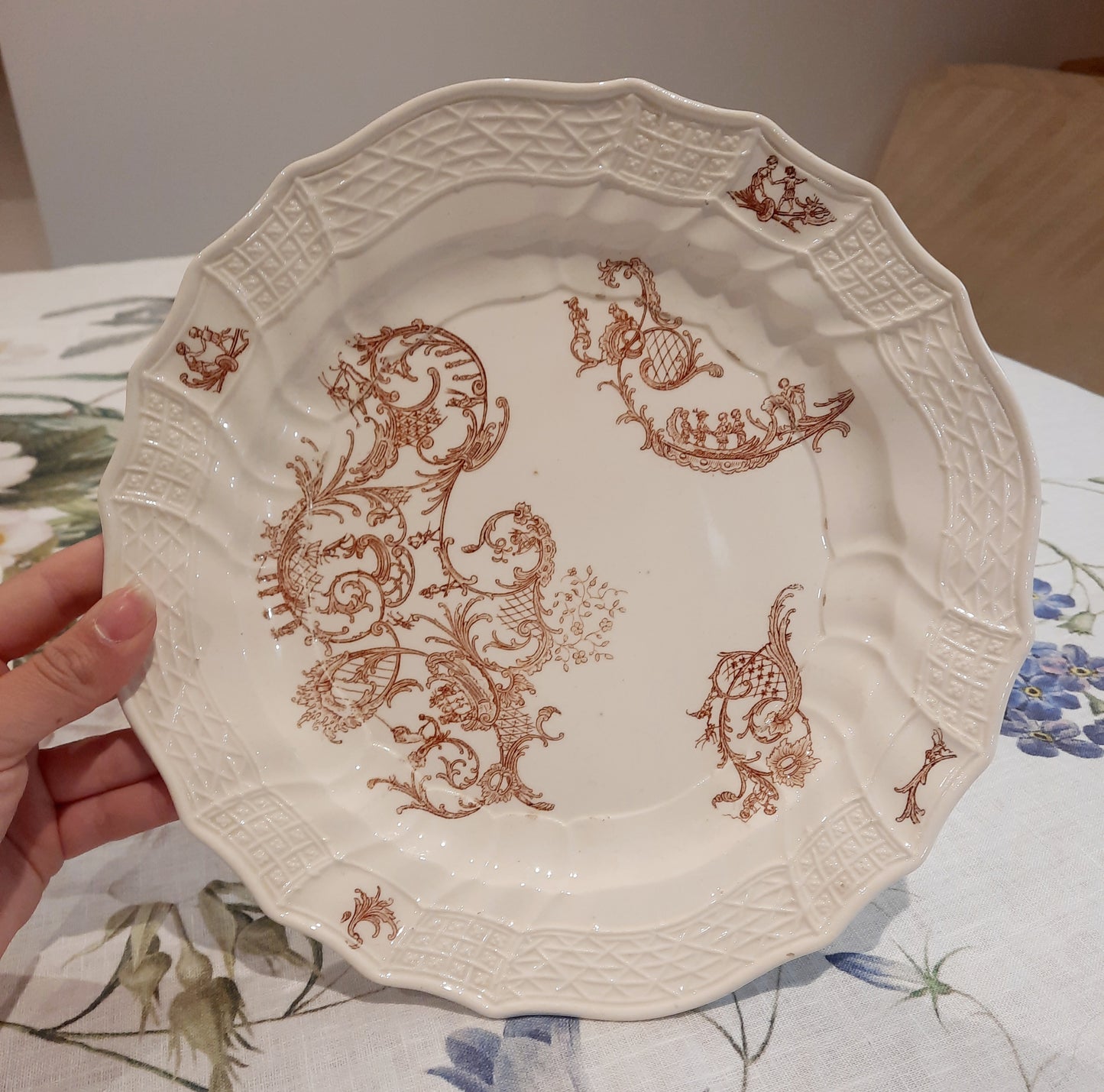 Lot de 8 assiettes plates – Manufacture Waechtersbach, XIXe siècle