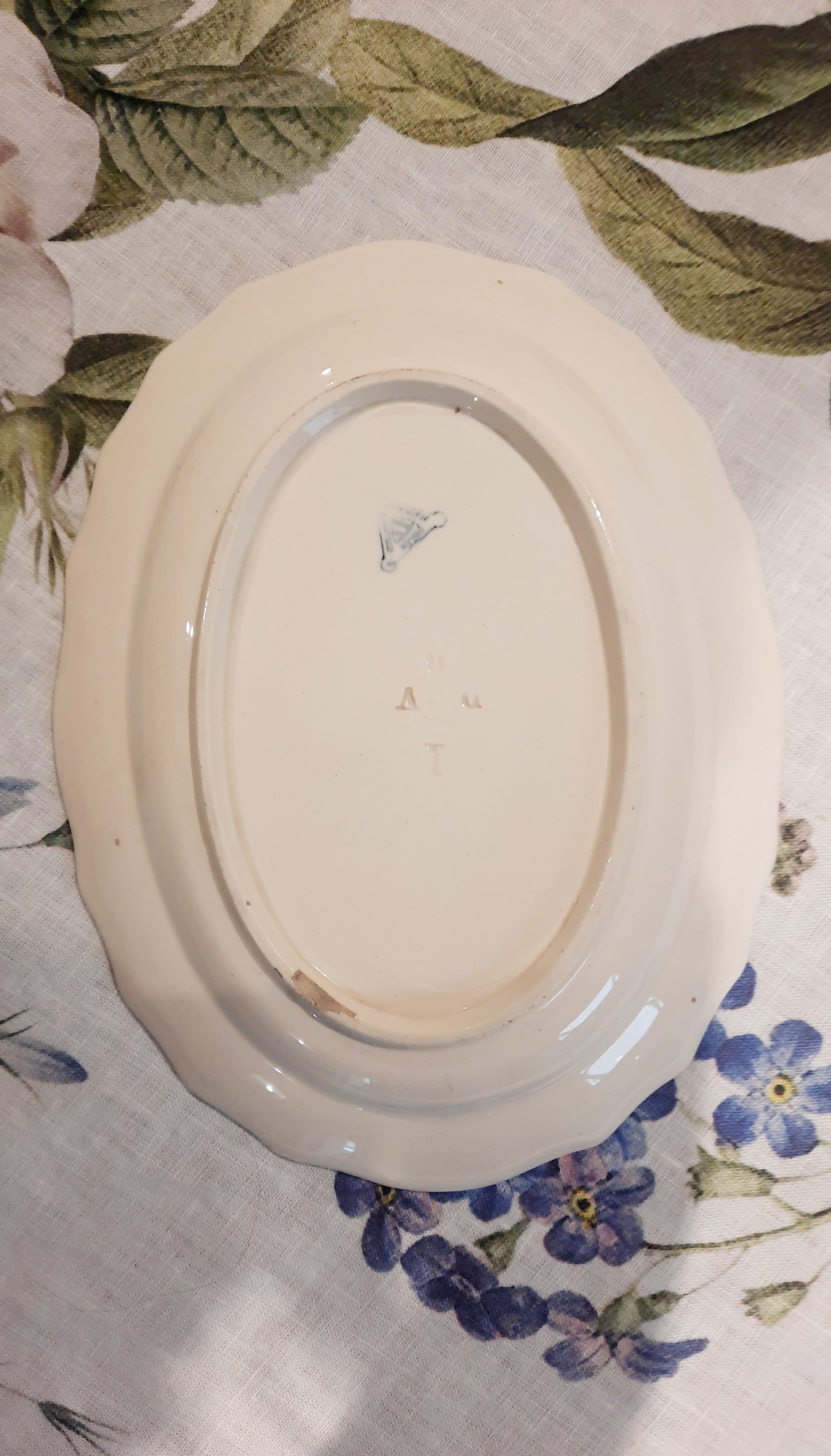 Petit plat ancien – Manufacture Waechtersbach, XIXe siècle