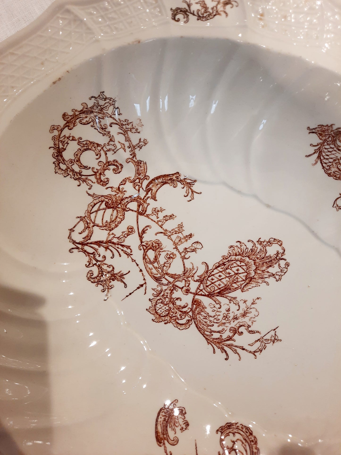 Plat creux ancien – Manufacture Waechtersbach, XIXe siècle