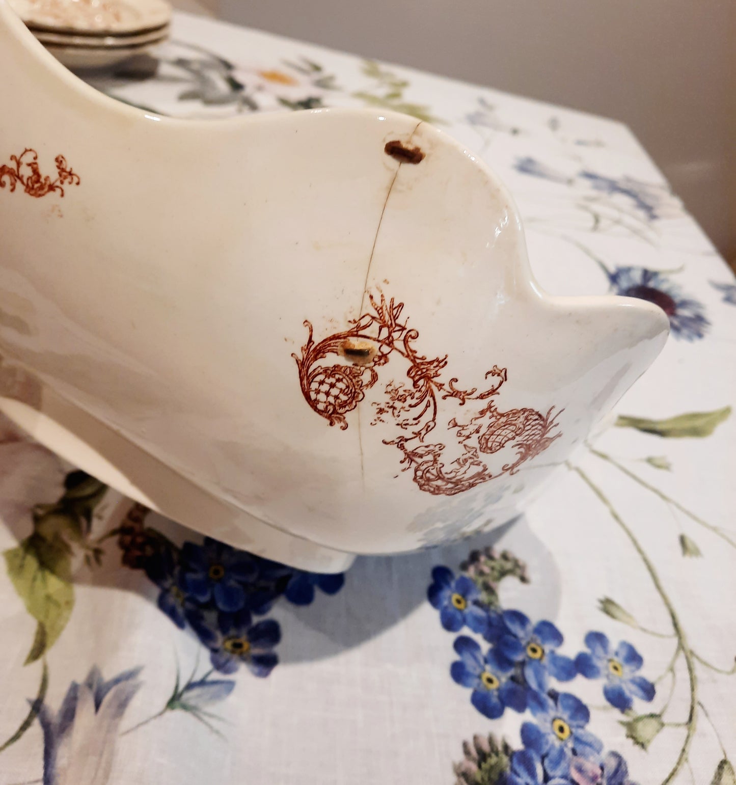 Saladier ancien avec agrafes – Manufacture Waechtersbach, XIXe siècle