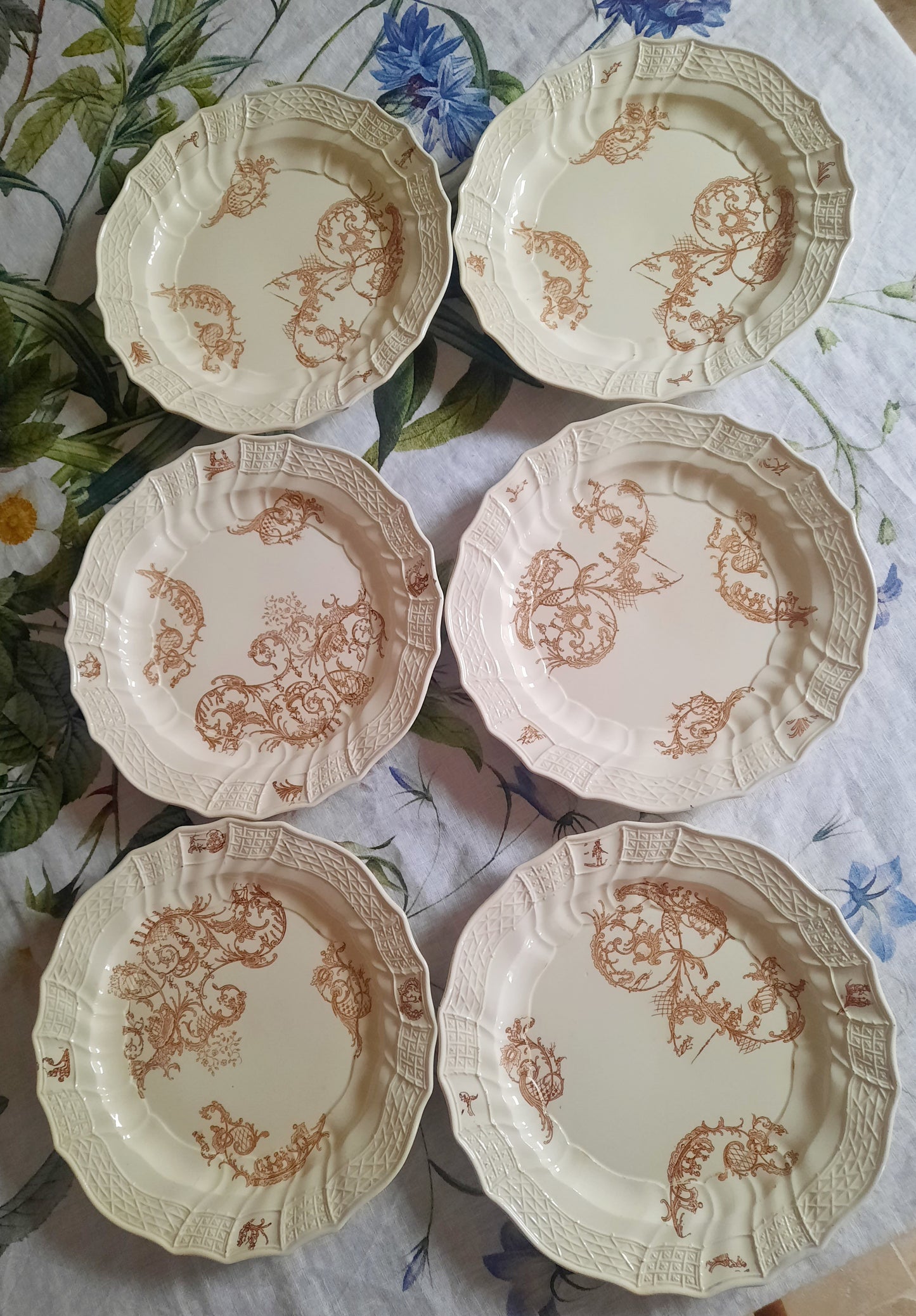 Lot de 6 assiettes plates Manufacture Waechtersbach, XIXe siècle