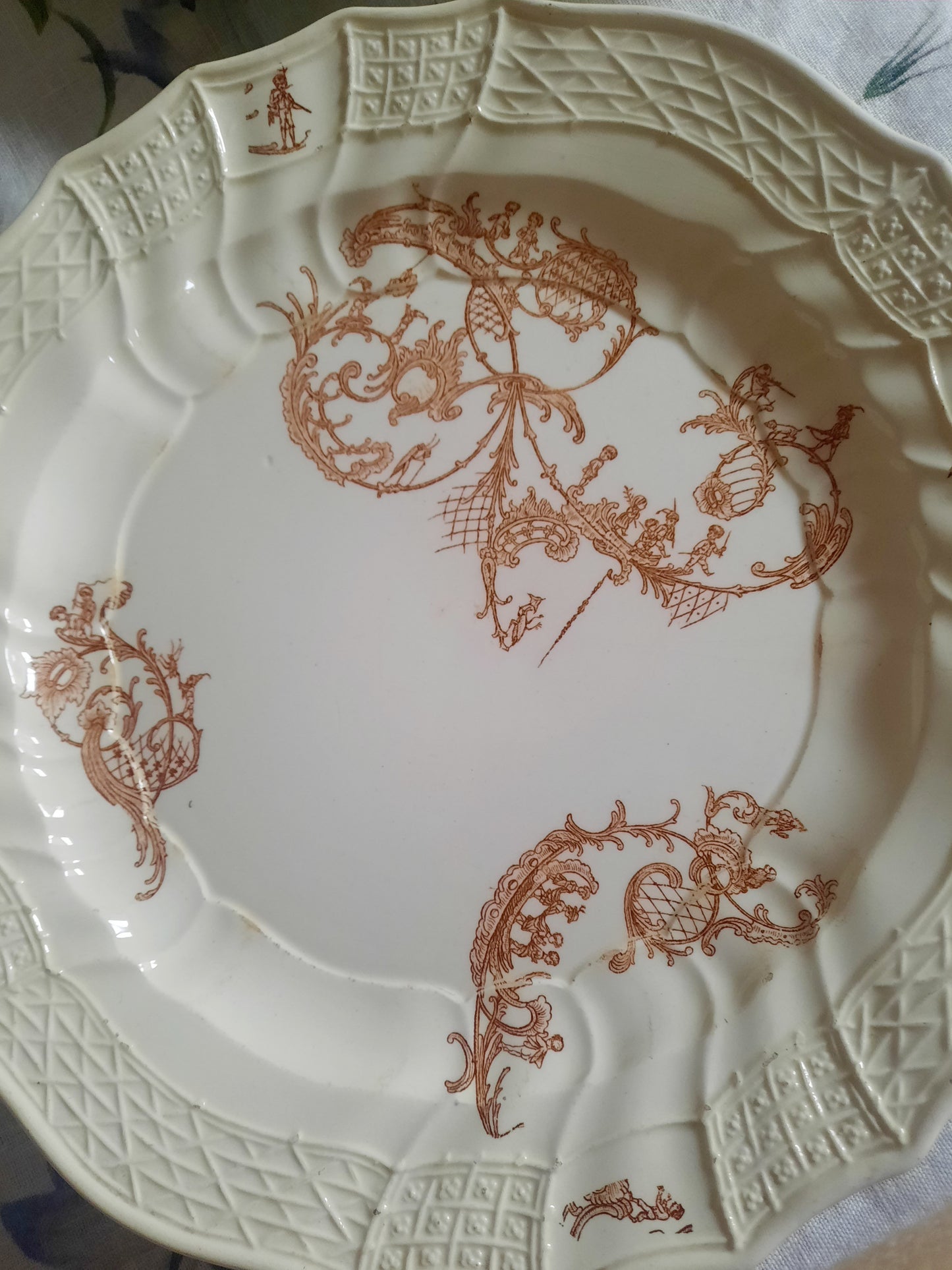 Lot de 6 assiettes plates Manufacture Waechtersbach, XIXe siècle