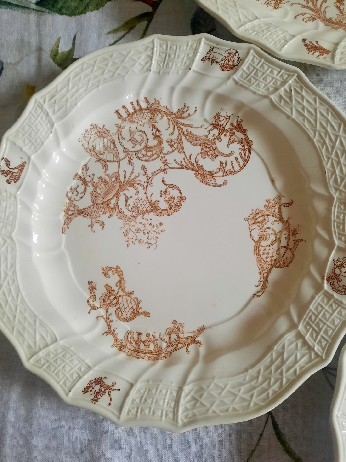 Lot de 6 assiettes plates Manufacture Waechtersbach, XIXe siècle