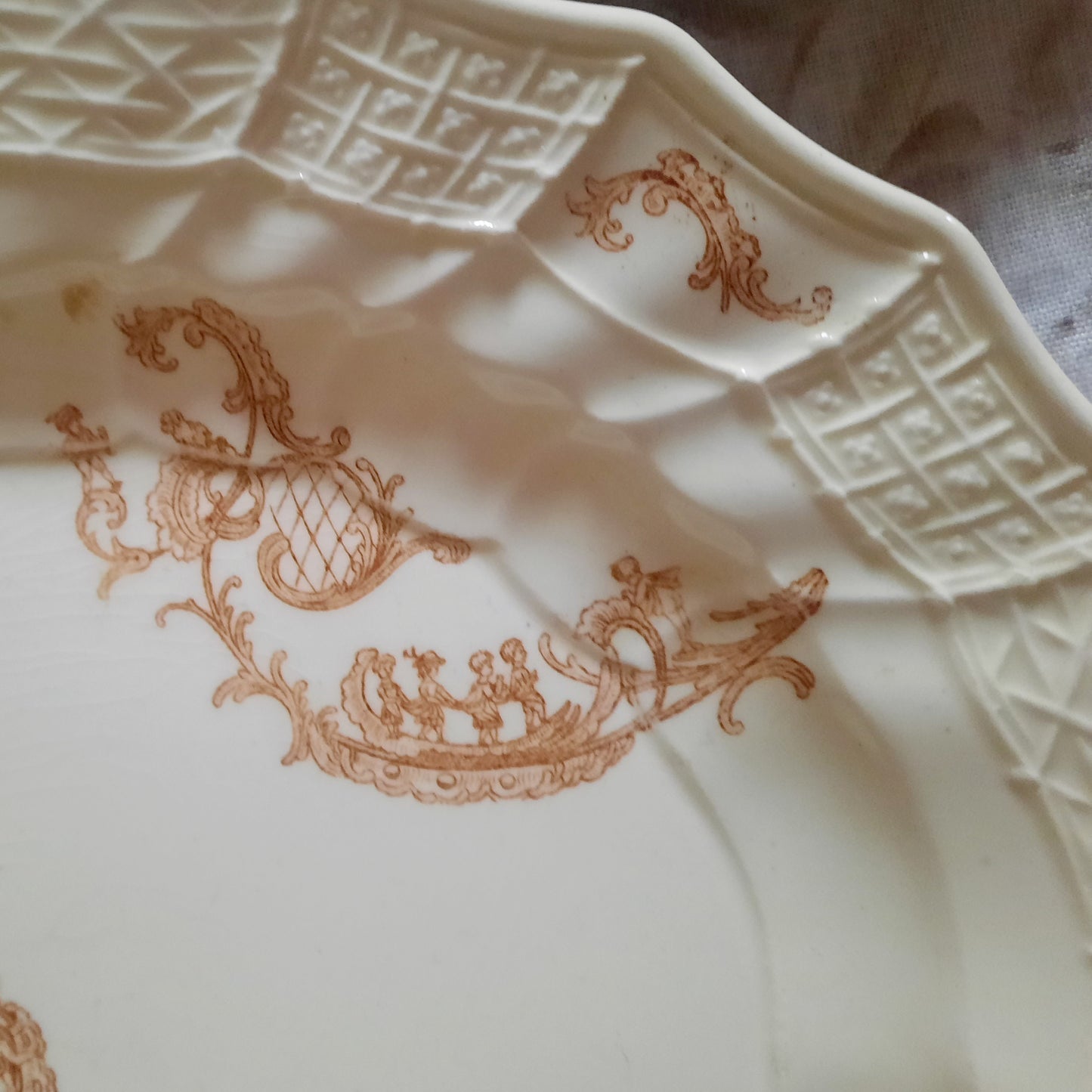 Lot de 8 assiettes plates – Manufacture Waechtersbach, XIXe siècle