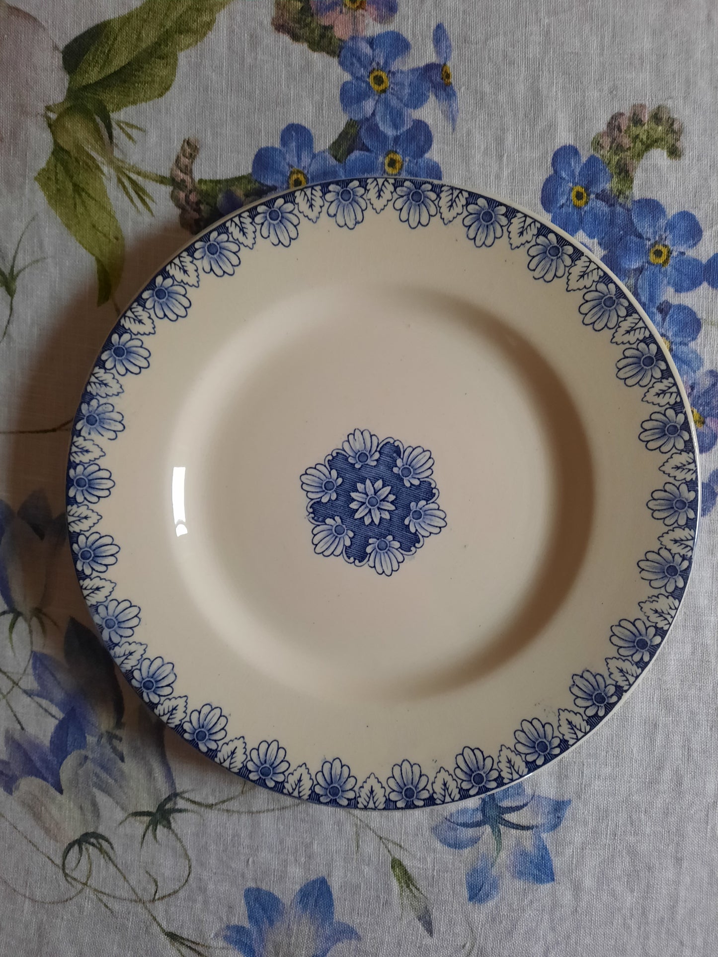Charme authentique – Lot de 3 assiettes plates Lunéville K&G Rouen – XIXe siècle