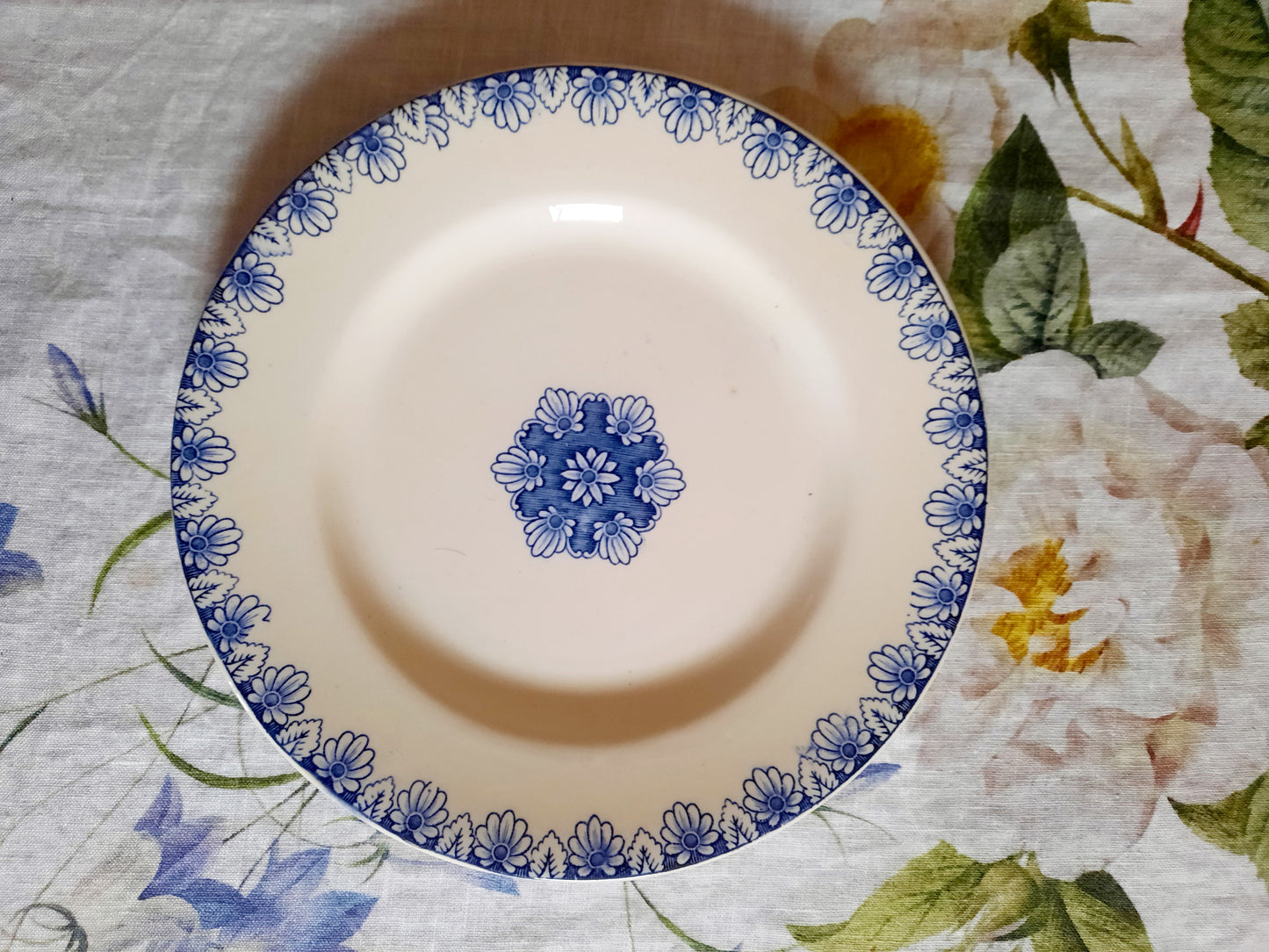 Élégance classique – Lot de 6 assiettes plates Lunéville K&G Rouen – XIXe siècle