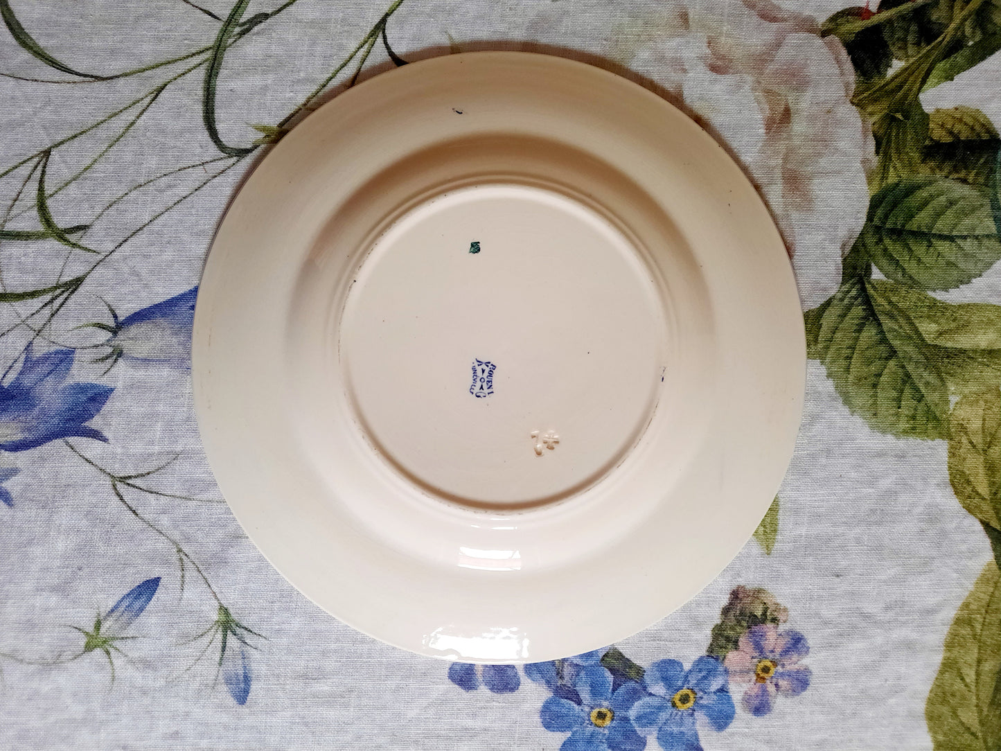 Lot de 8 assiettes plates Lunéville K&G Rouen – XIXe siècle