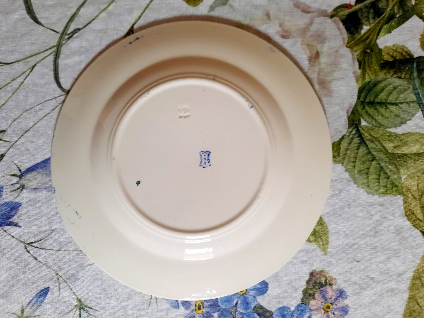 Lot de 8 assiettes plates Lunéville K&G Rouen – XIXe siècle