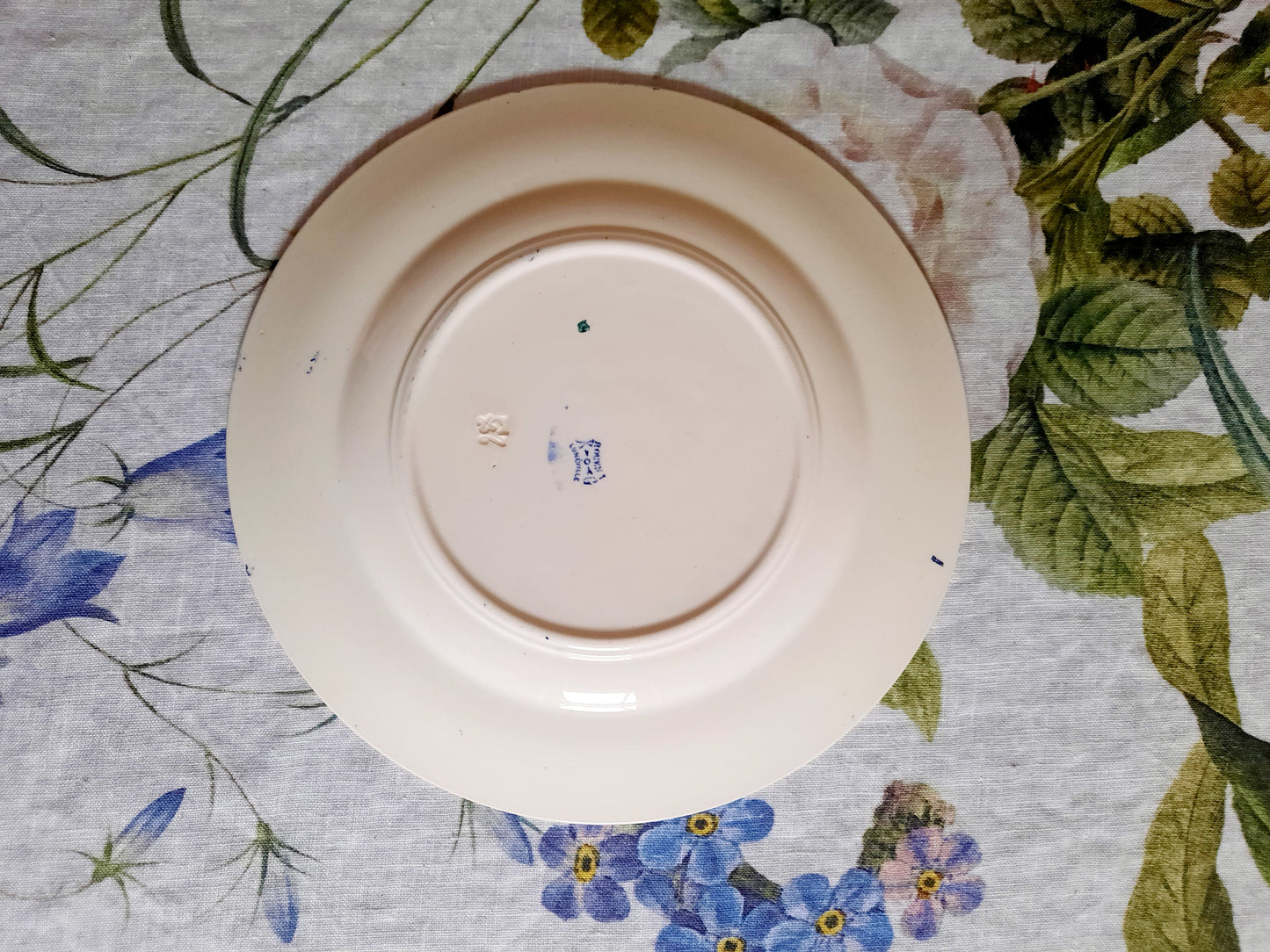 Lot de 8 assiettes plates Lunéville K&G Rouen – XIXe siècle