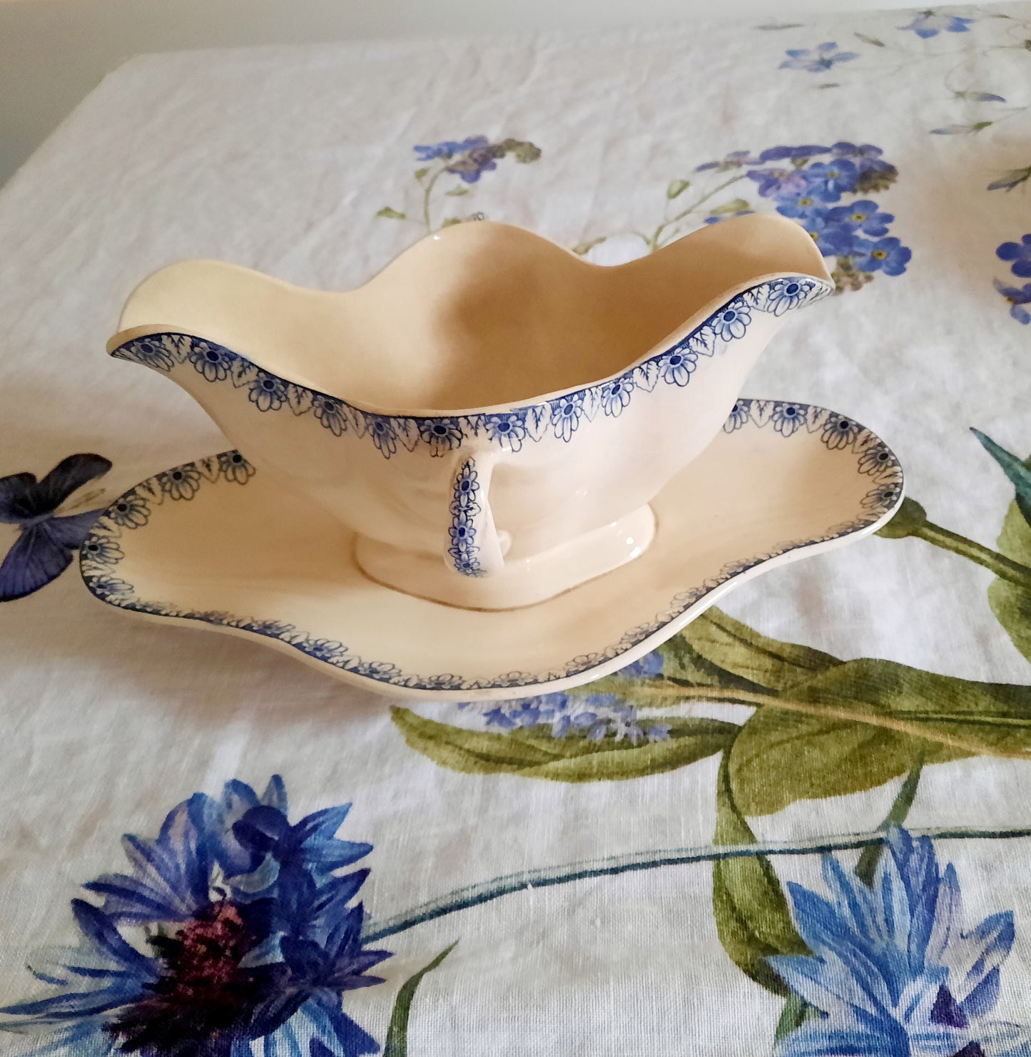 Saucière Lunéville K&G Rouen – XIXe siècle