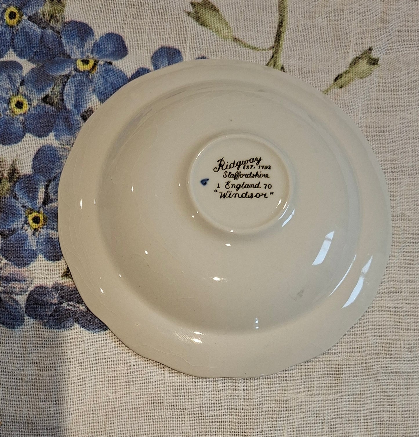 Tasses avec soucoupes – Ridgway of Staffordshire, modèle Windsor