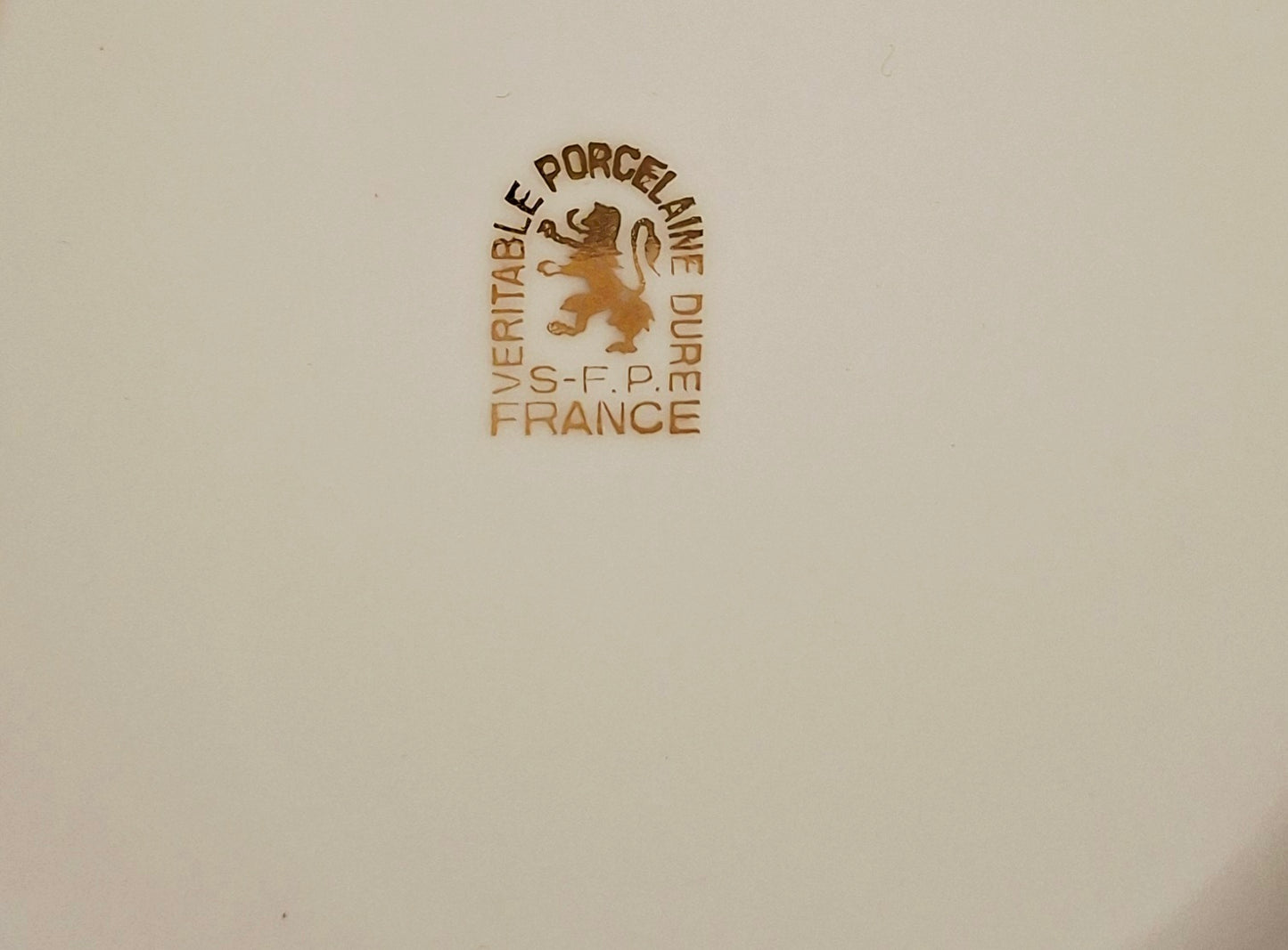 Saladier en porcelaine S.F.P