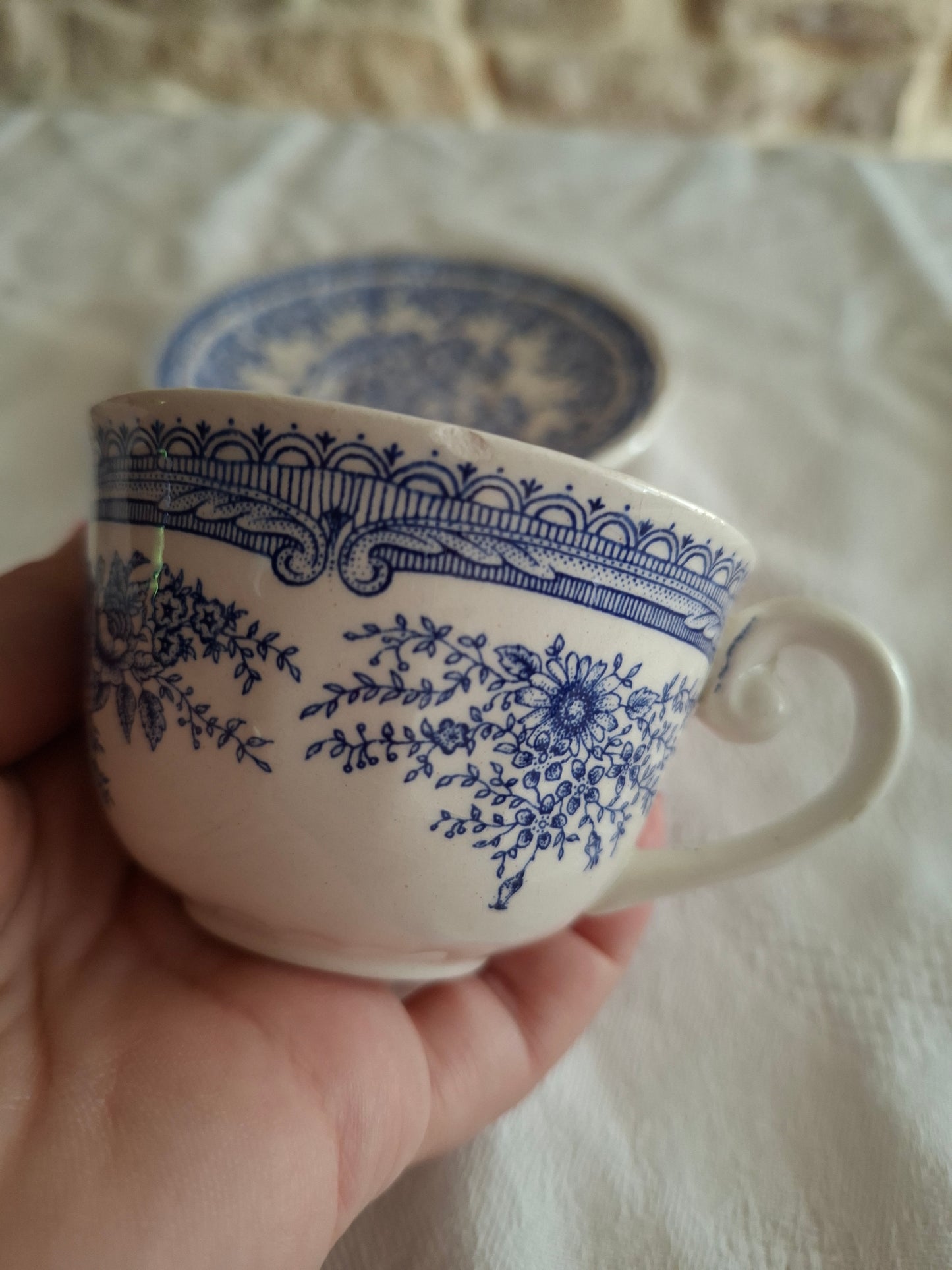 Tasses à café anciennes Lunéville