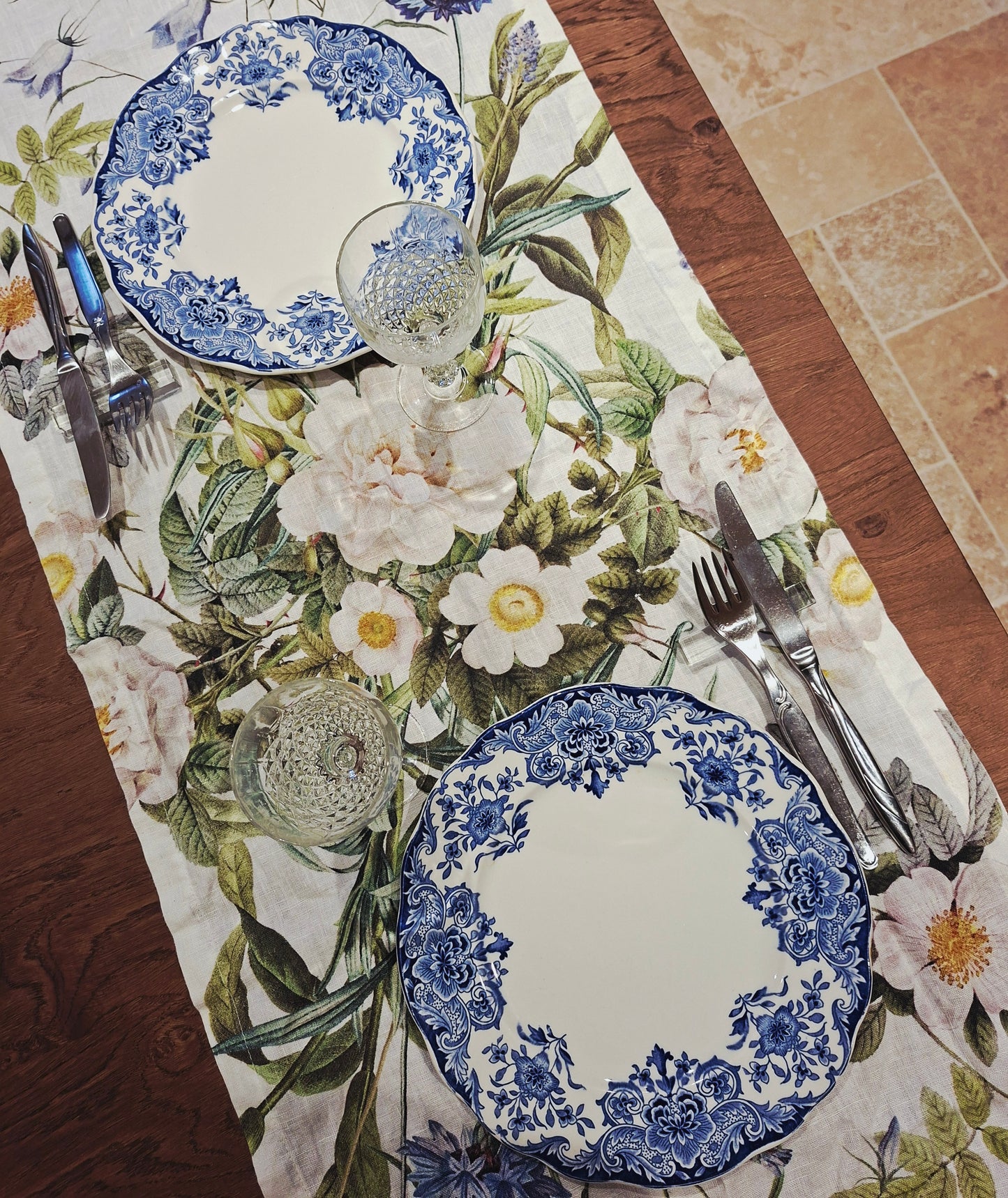 Chemin de Table Fleurs en Lin 145x45