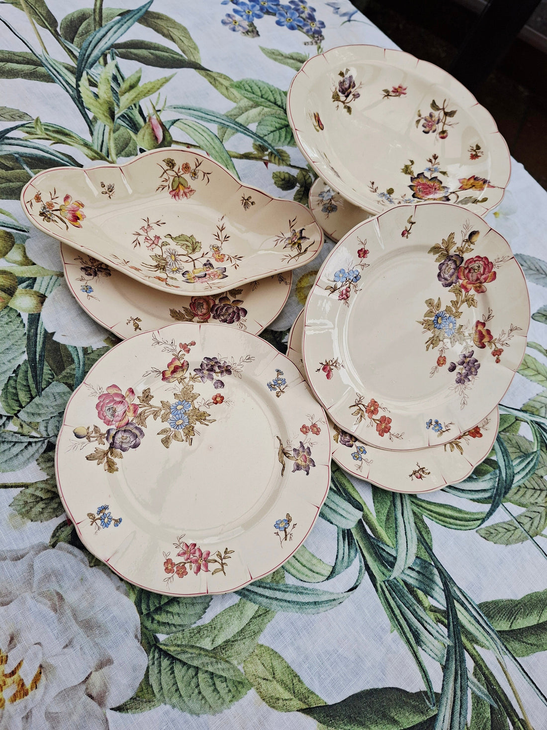 Astuces pour Ranger Vos Assiettes en Terre de Fer Sans Risquer de Les Casser