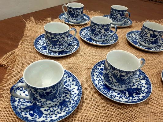 Lot de 8 Tasses à Café & Soucoupes -