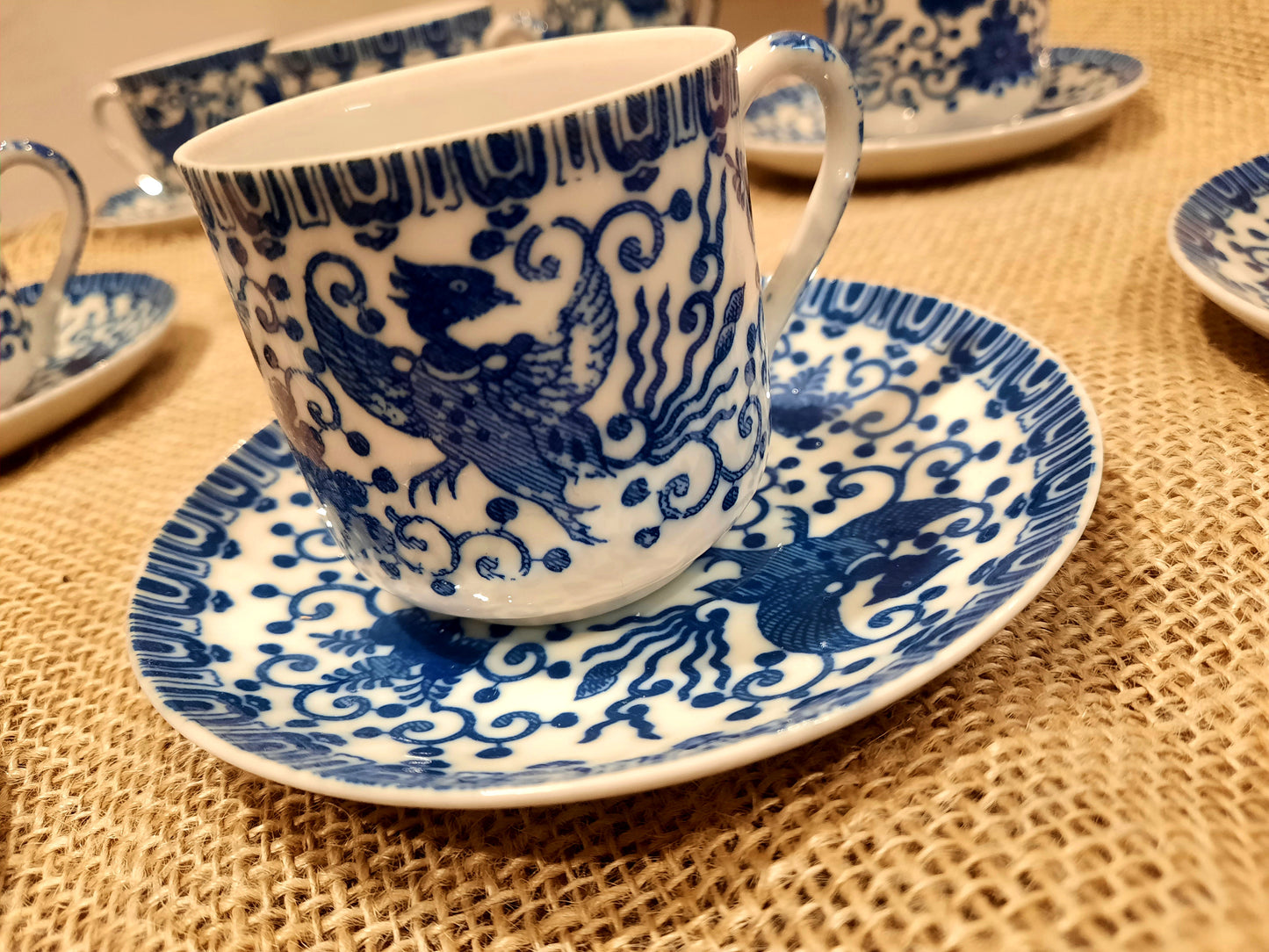 Lot de 8 Tasses à Café & Soucoupes -