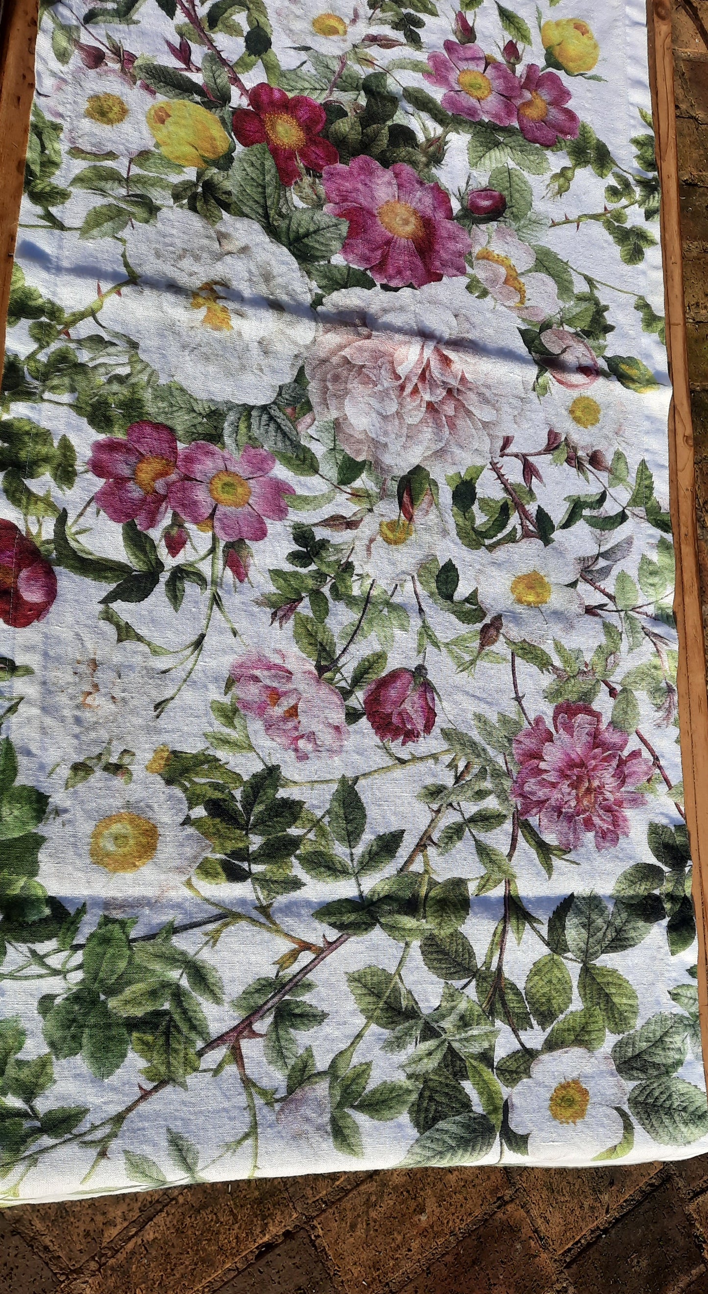 Chemin de table en lin - Jardin rose