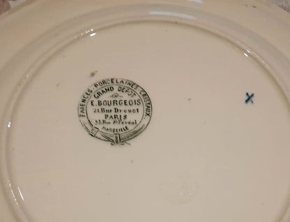 Deux Assiettes Plates Légèrement Creusées – Manufacture E. Bourgeois Grand Dépôt