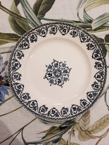 Assiette Plate "Brienne" en Terre de Fer – HB&Cie