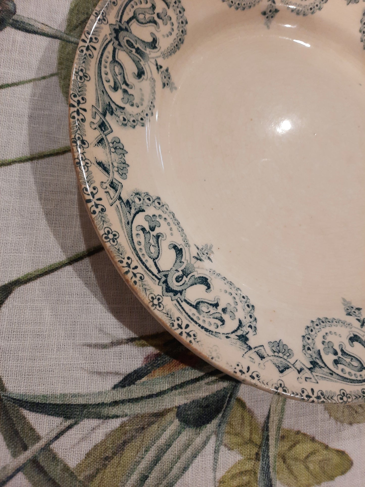 Prato de sobremesa "Garland" – HBCM Terre de Fer 