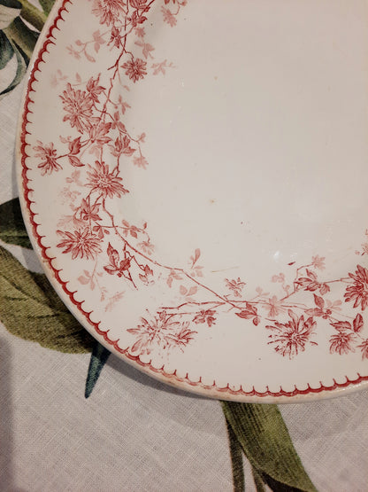 Plat Ovale "Mignardise" en Terre de Fer – Élégance et Charme d’Antan