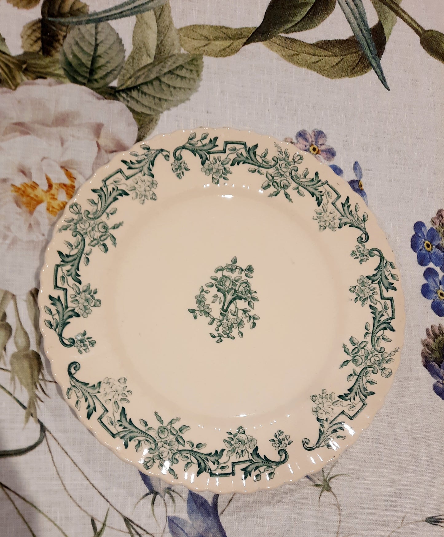 Plato llano "Luis XVI" – Longchamp Terre de Fer