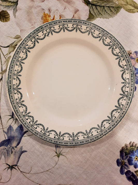 Assiette Plate "Guirlande" – E.C Salins Terre de Fer