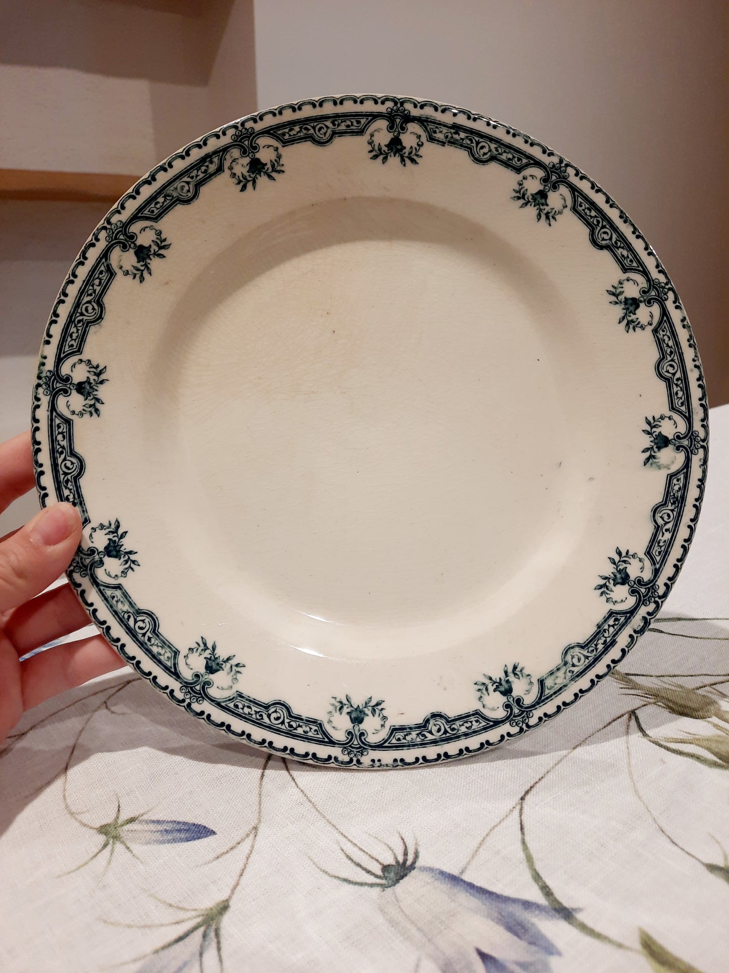 Assiette Plate "Harmentier" – Salins Terre de Fer