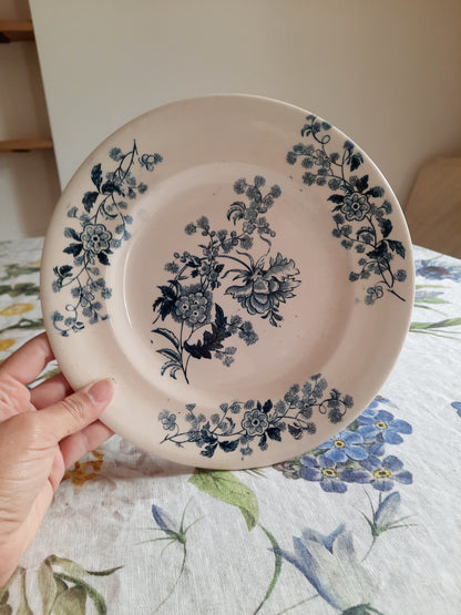Lot de 4 assiettes plates – modèle YCHO