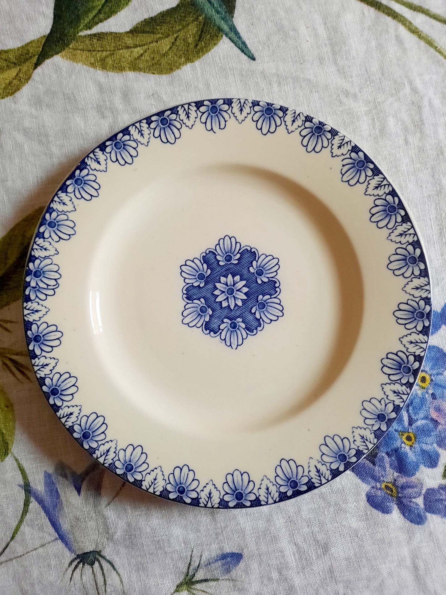 Lot de 4 assiettes à dessert Lunéville K&G Rouen – XIXe siècle