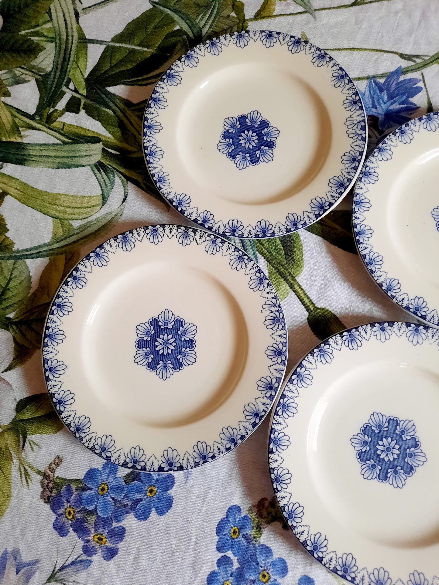Lot de 4 assiettes à dessert Lunéville K&G Rouen – XIXe siècle