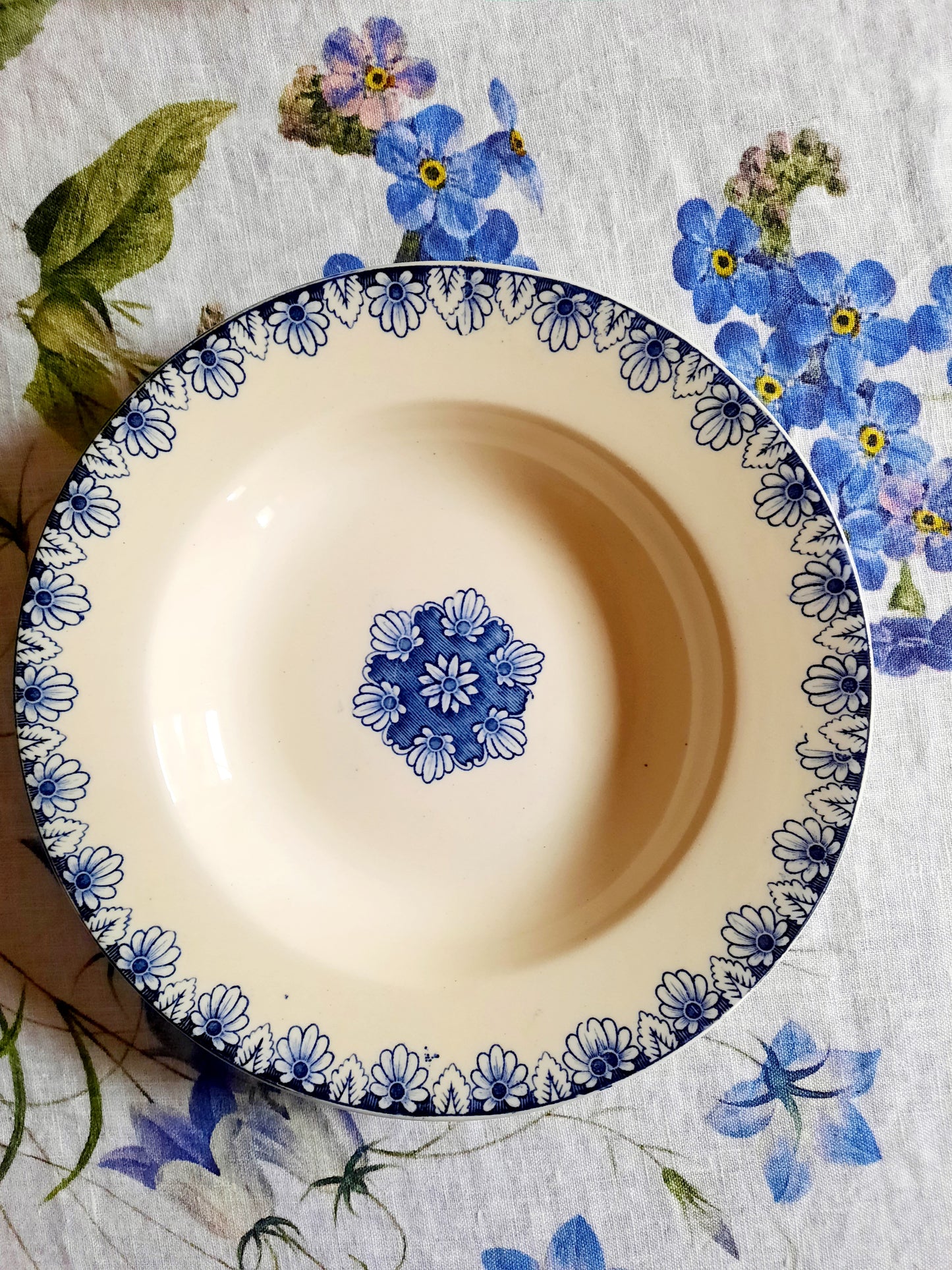 Lot de 4 assiettes creuses Lunéville K&G Rouen – XIXe siècle