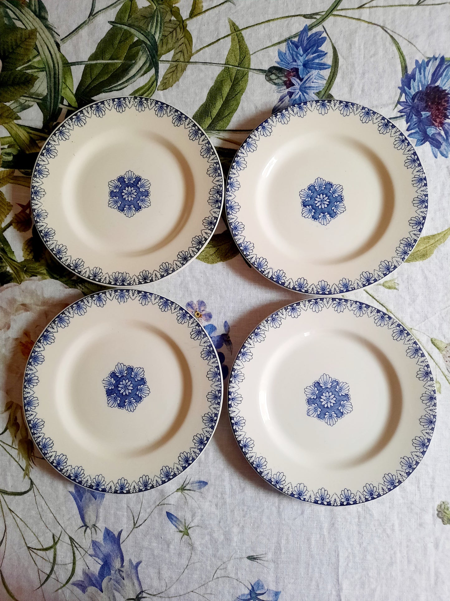 4 assiettes plates Lunéville K&G Rouen – XIXe siècle