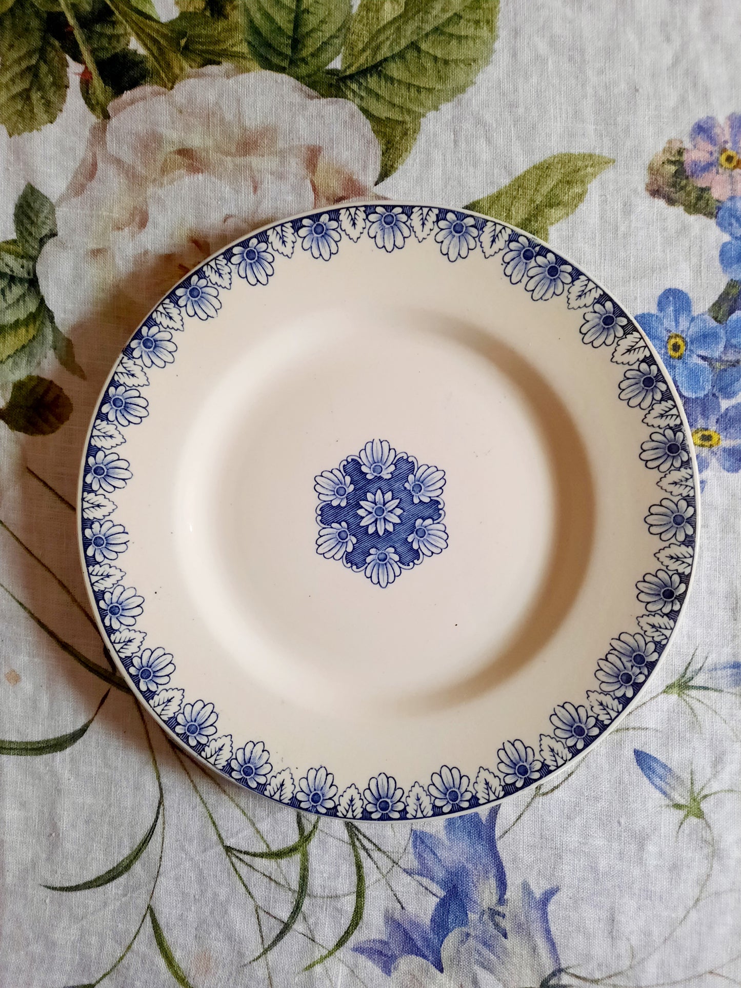4 assiettes plates Lunéville K&G Rouen – XIXe siècle