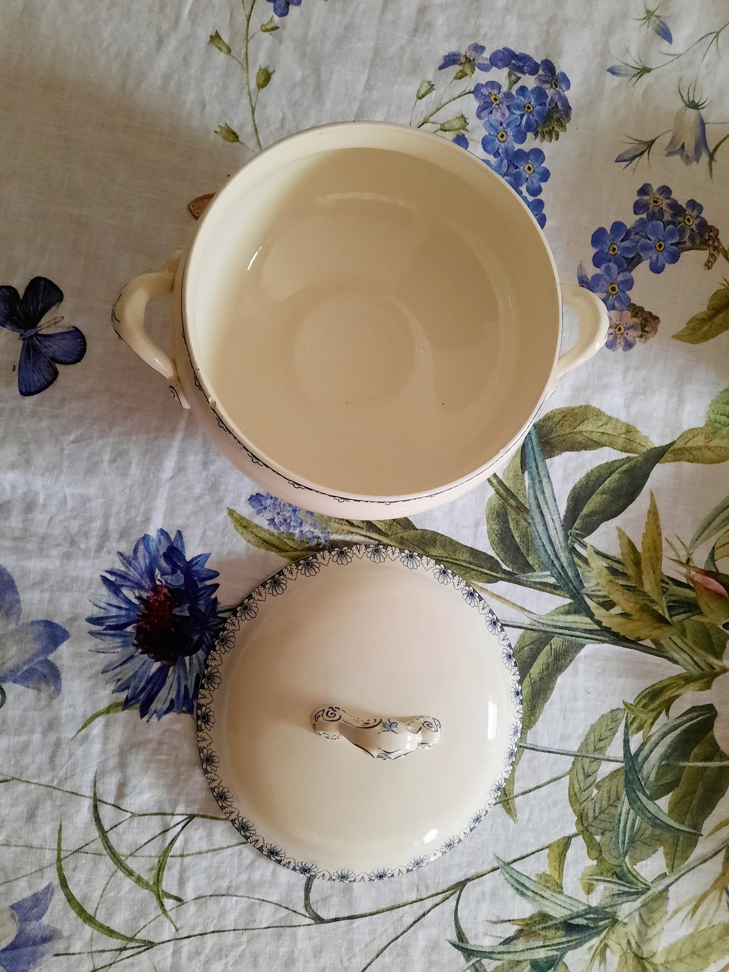 Soupière Lunéville K&G Rouen – XIXe siècle