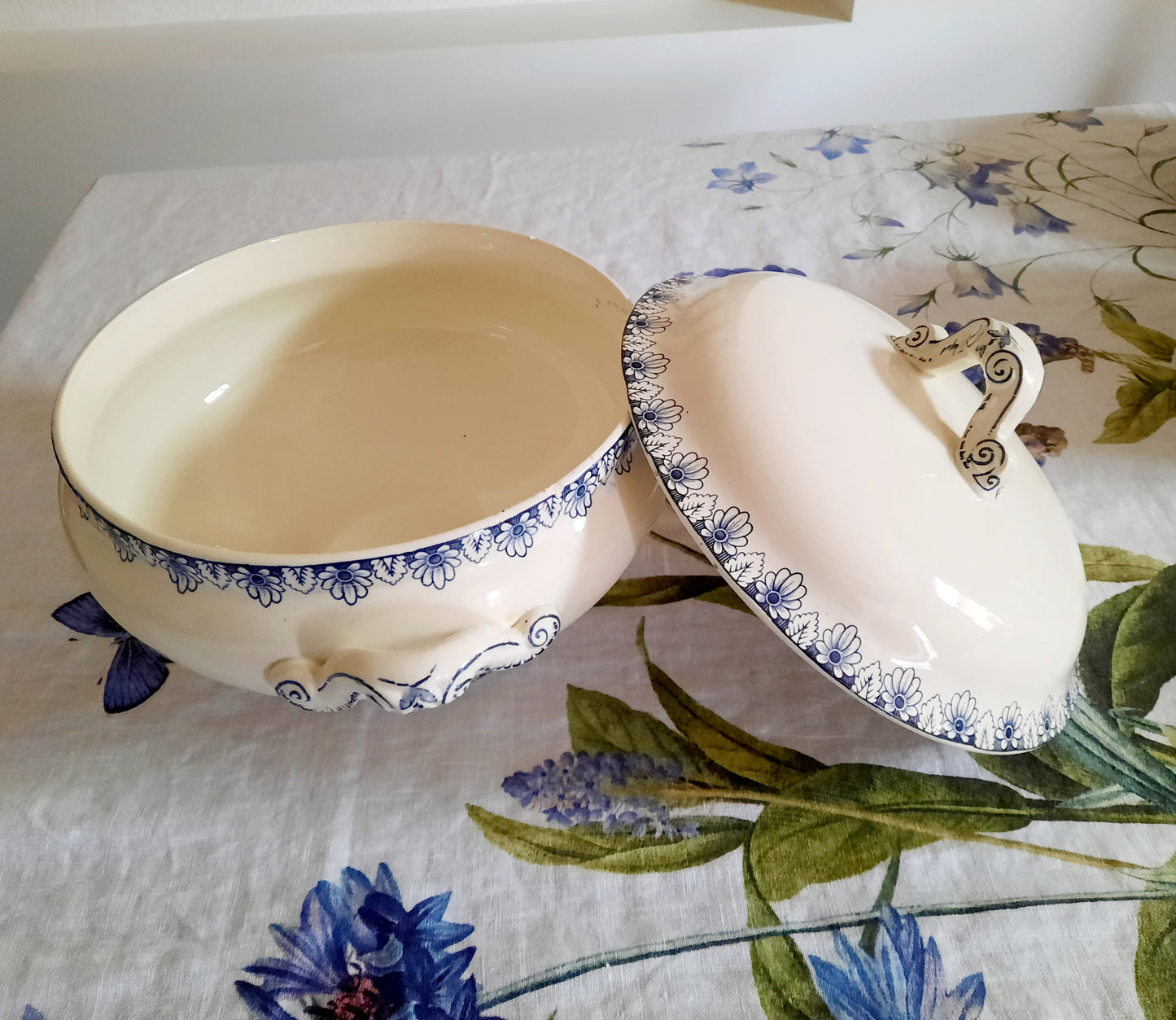 Soupière Lunéville K&G Rouen – XIXe siècle