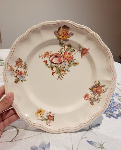 6 assiettes plates Longchamp