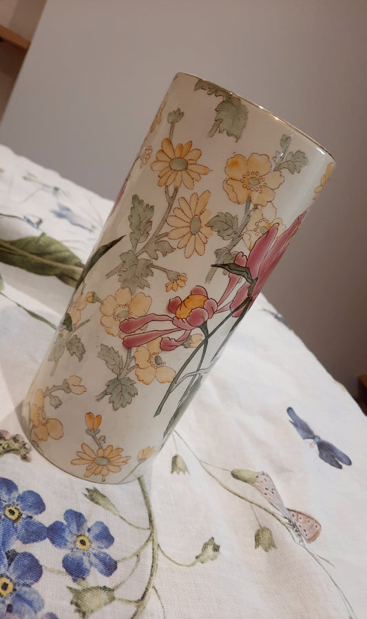 Vase ancien polychrome