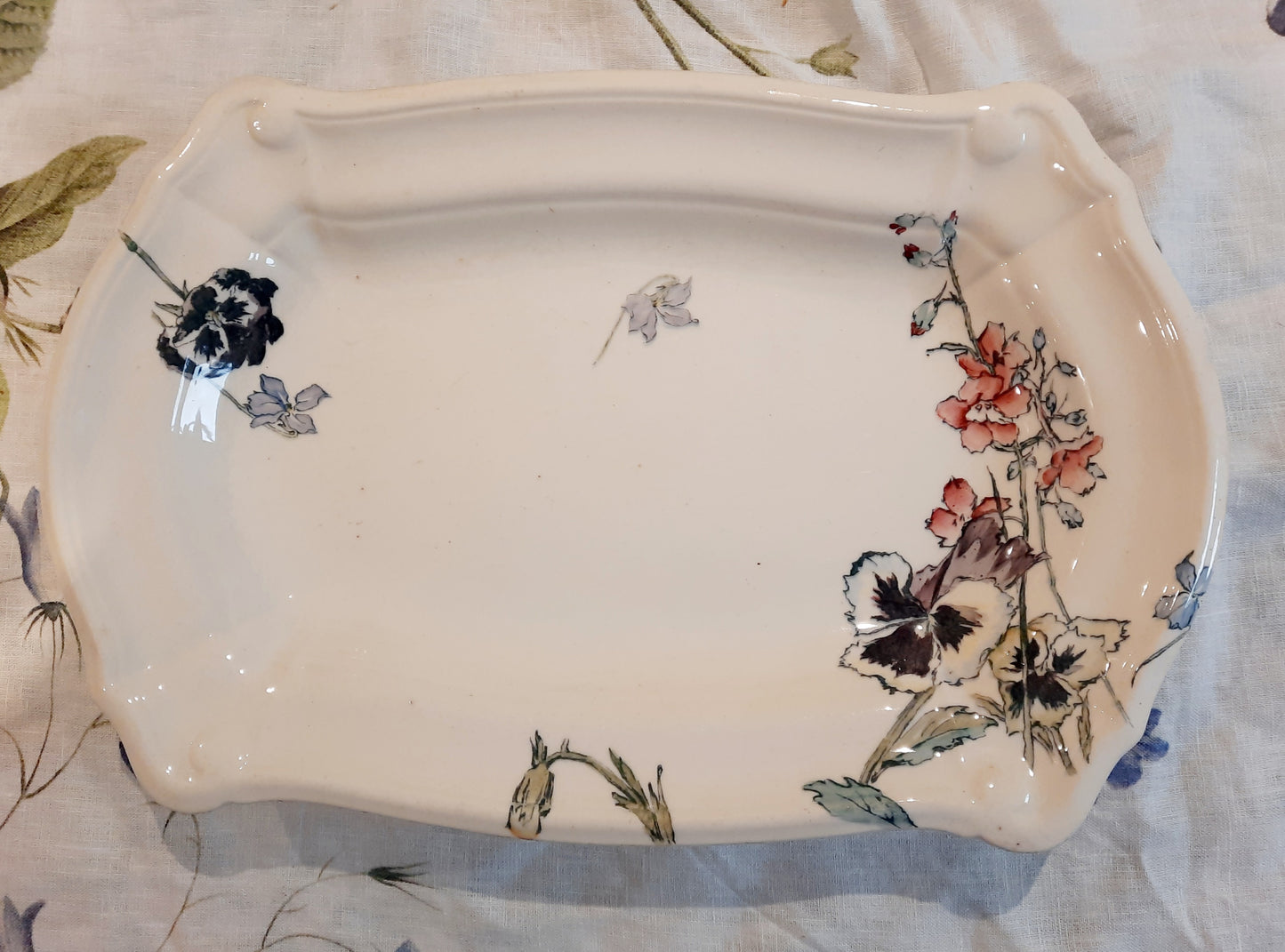 Plat polychrome H. Boulanger