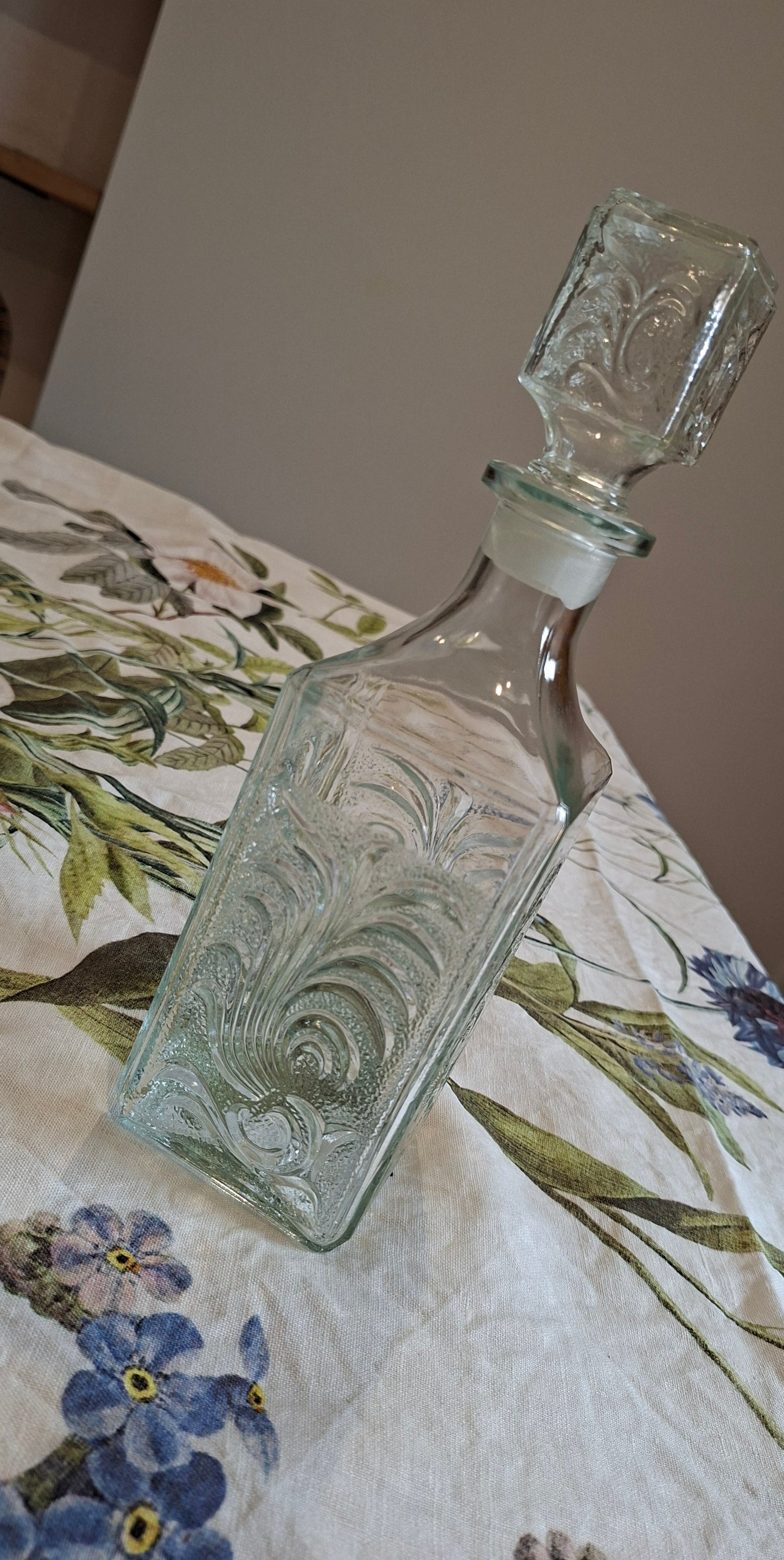 Carafe avec Relief