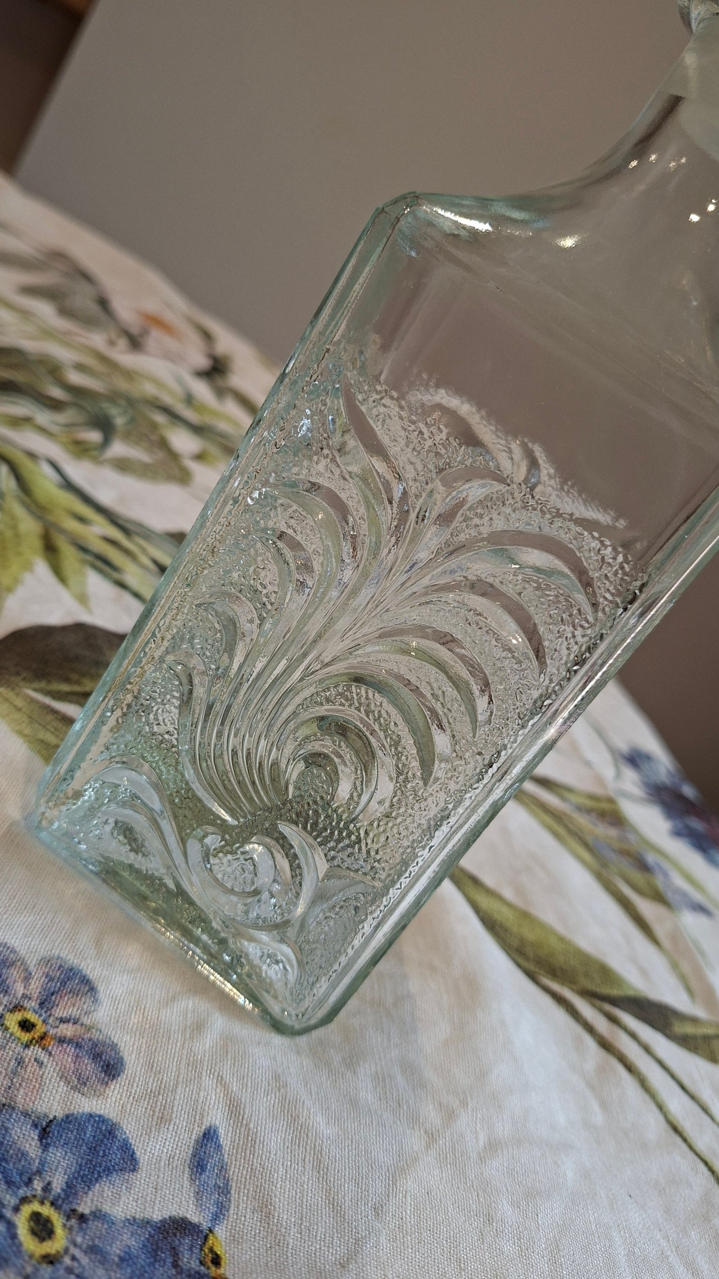 Carafe avec Relief